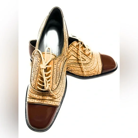 Stephane Kelian Paris TwoTone Oxford Tan & Brown Brogue Leather Classics Women 9 - Picture 3 of 10